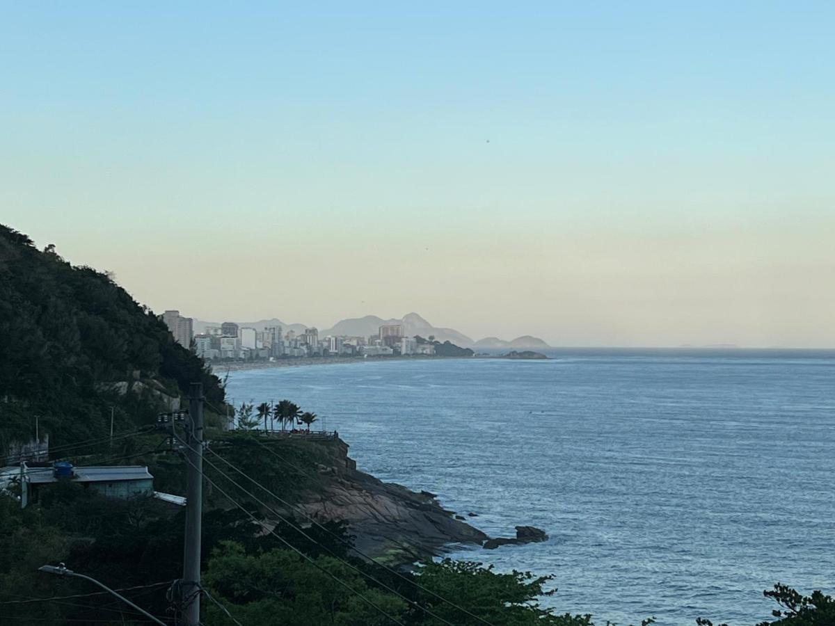 Ocean View House Of Zepp - Good Neighbourhood, 5 Minute Walk To The Beach, Stunning Sunrise Views Rio de Janeiro Bagian luar foto